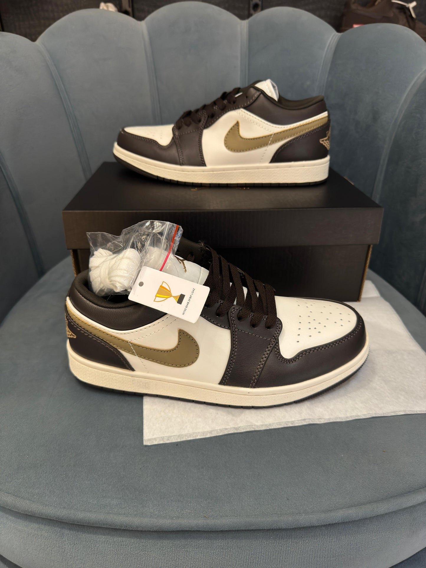 Nike air jordan low shadow brown