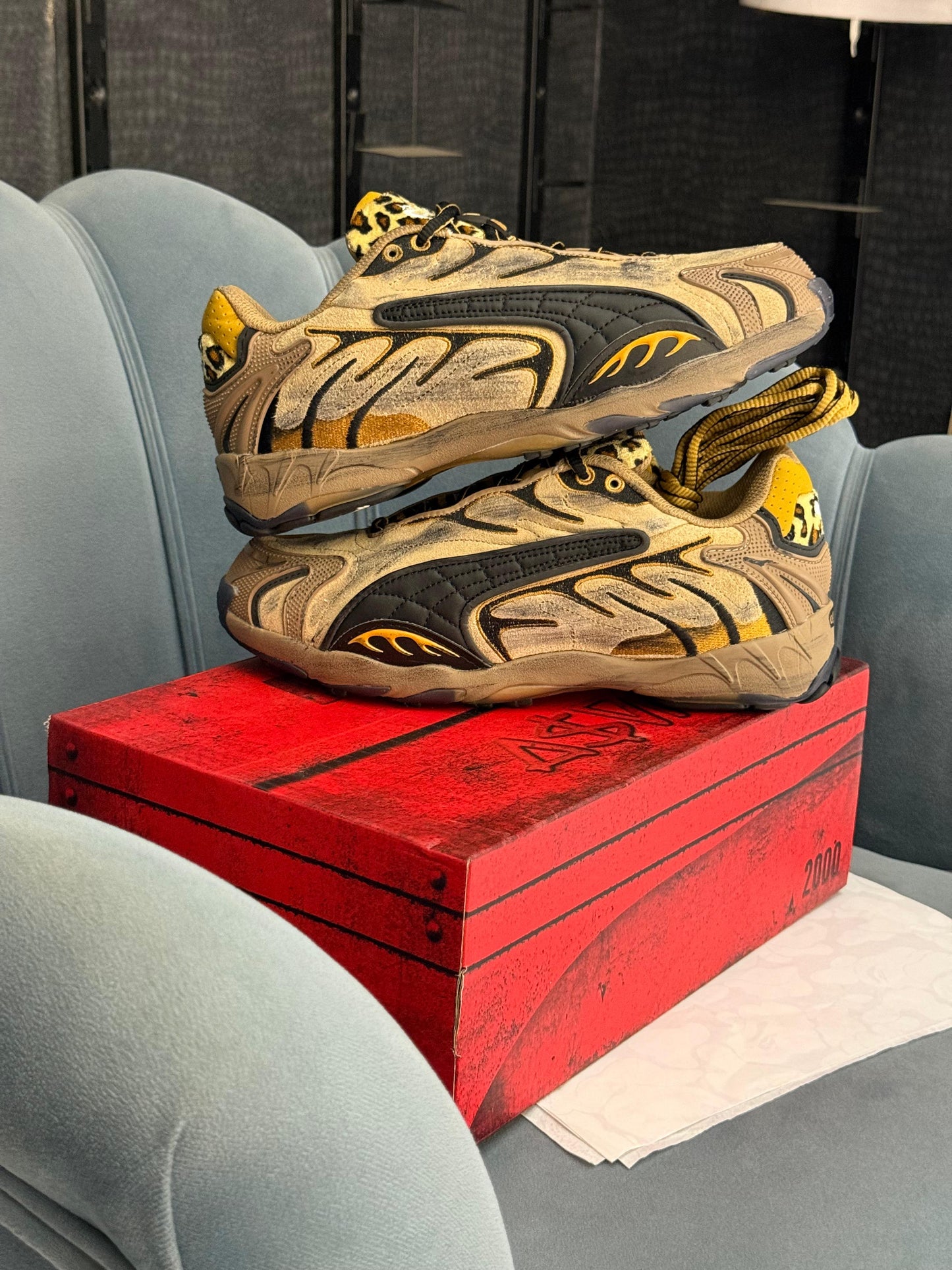 Puma inhale asap beige grey black