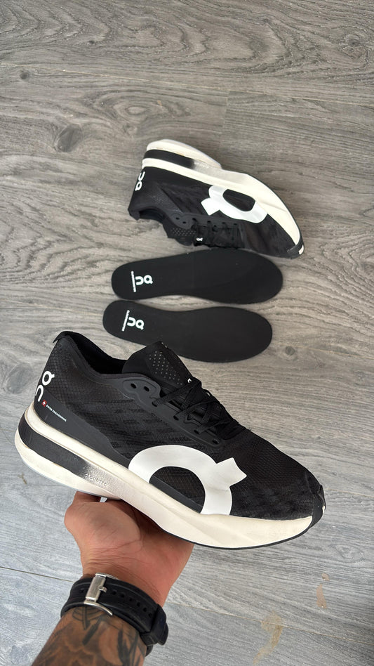 On cloud runner strike