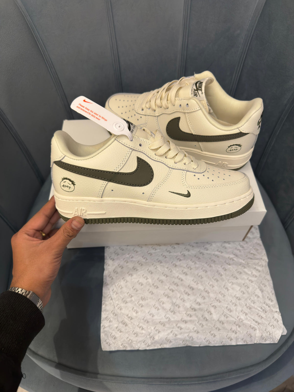 Nike airforce 1 kaws