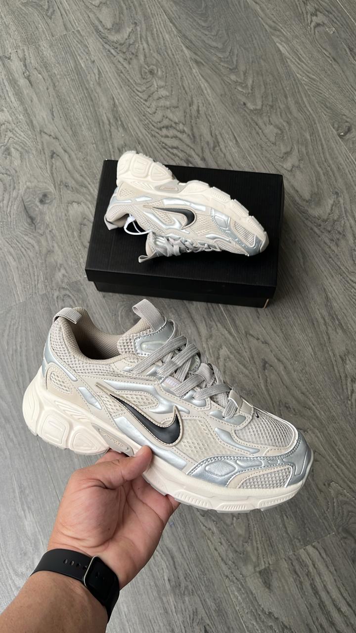 Nike v2k rnr
