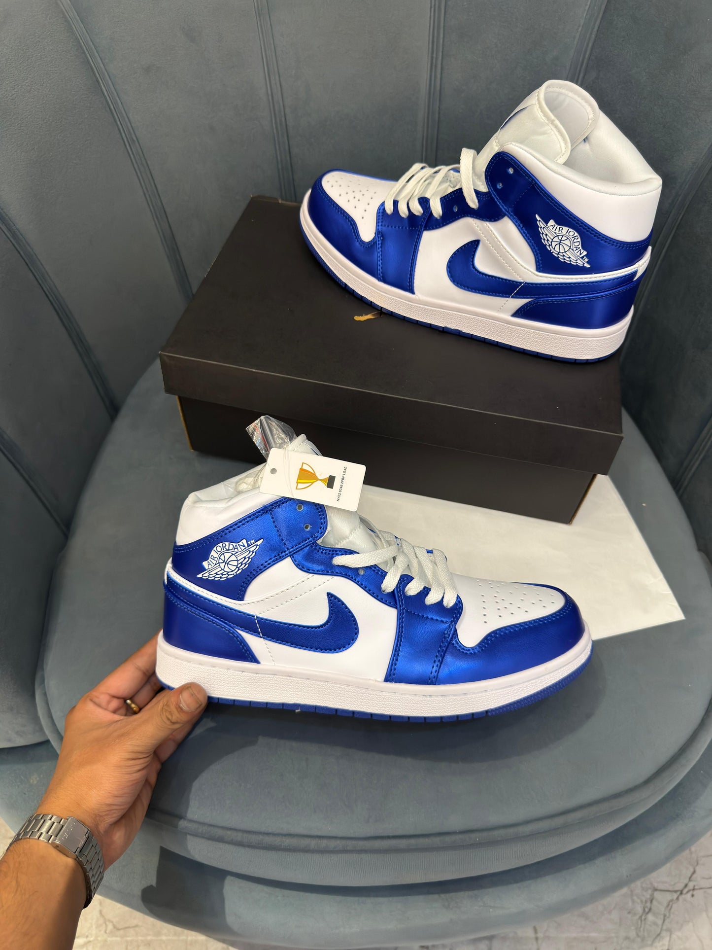 Nike air jordan retro 1 mid Kentucky royal blue