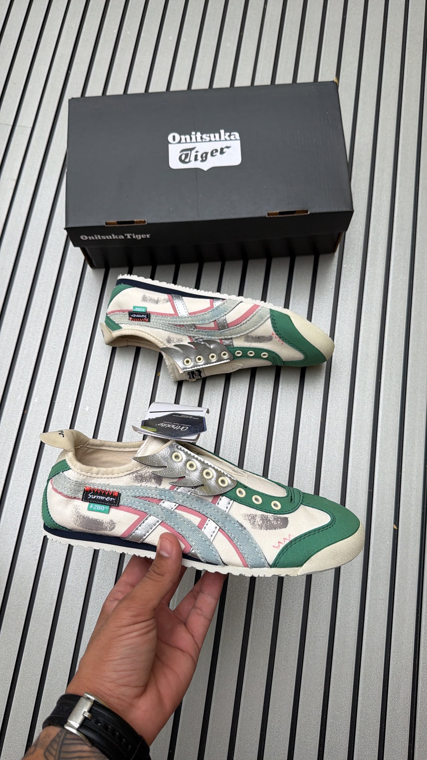 Onitsuka tiger panda prank
