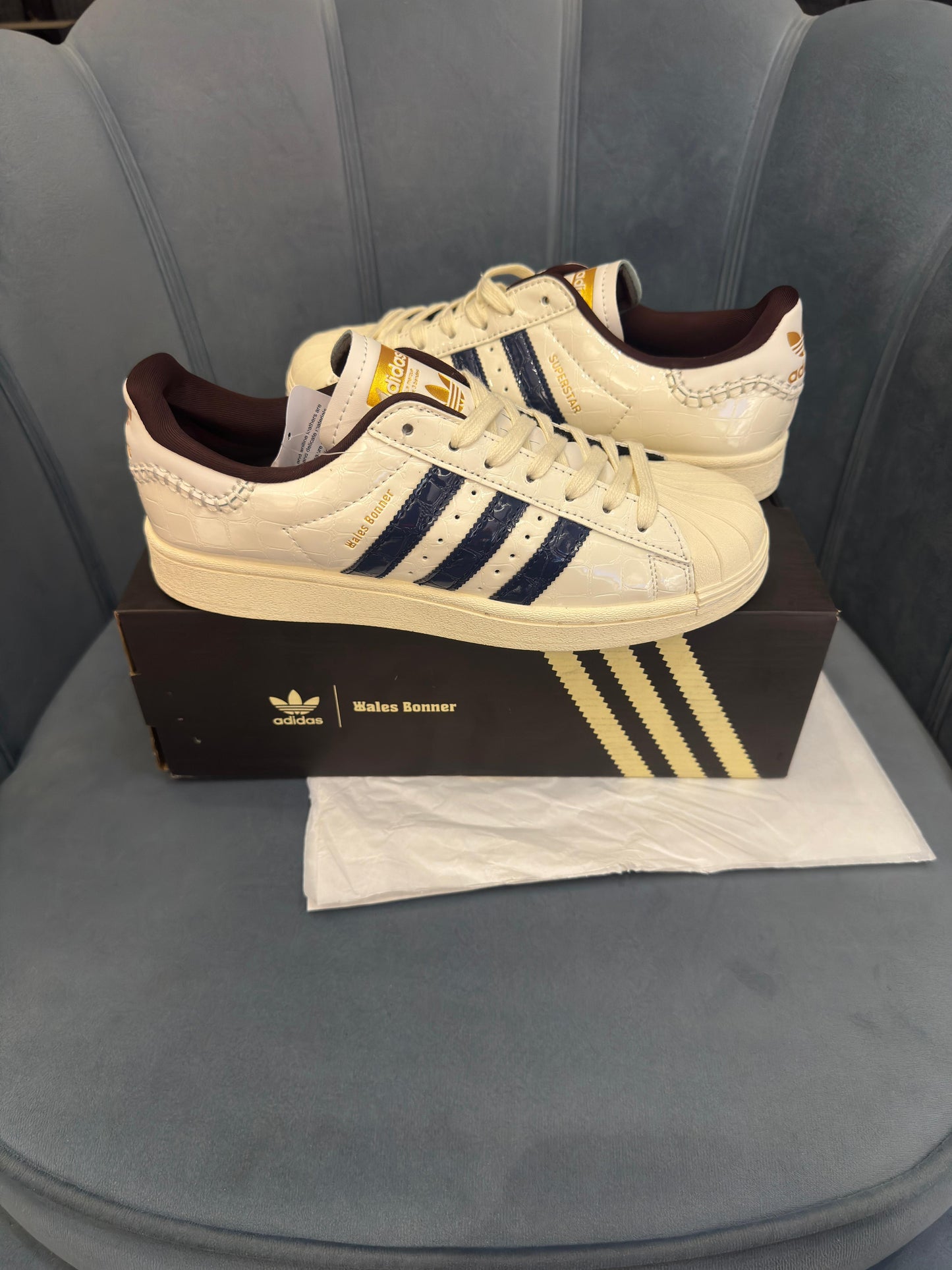 Adidas originals superstar wales boner