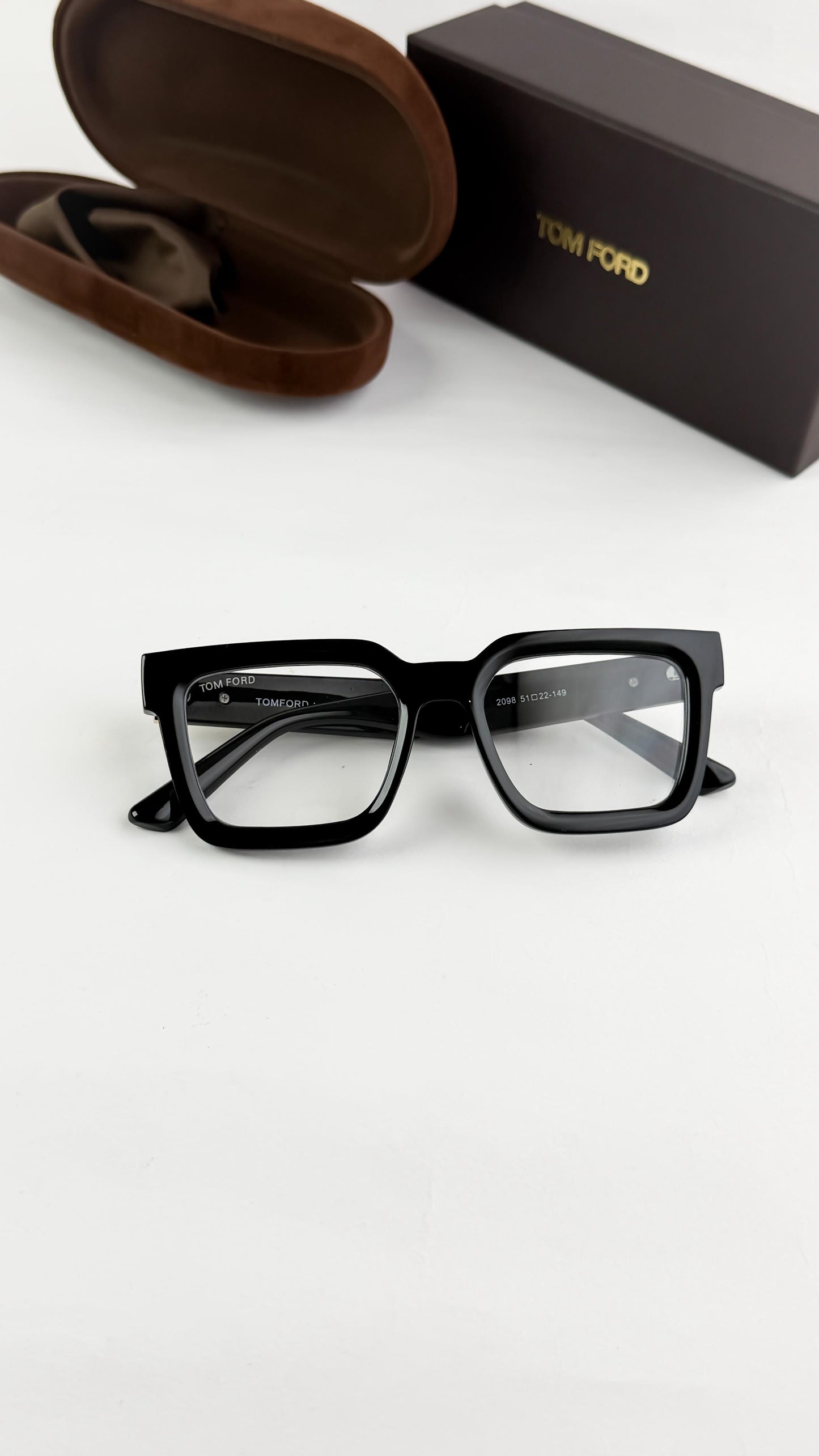 Tomford black plano