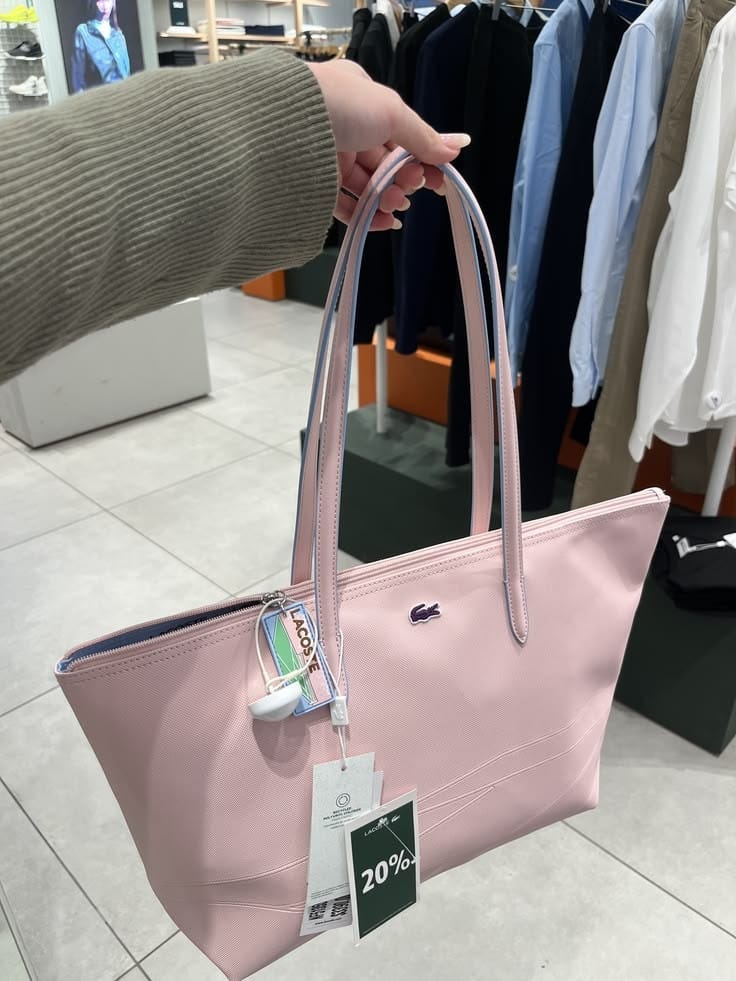 Lacoste totebag with polybag