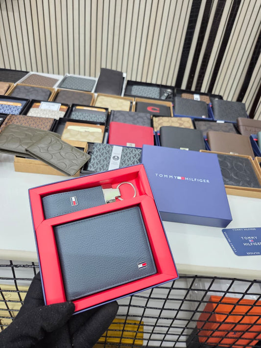 Tommy Hilfiger wallet + keychain combo