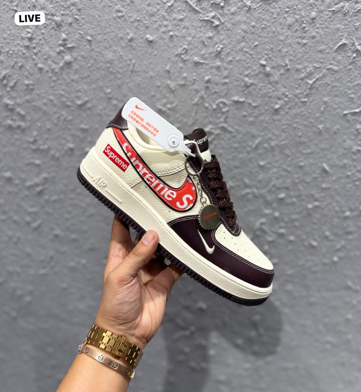 Nike airforce x supreme