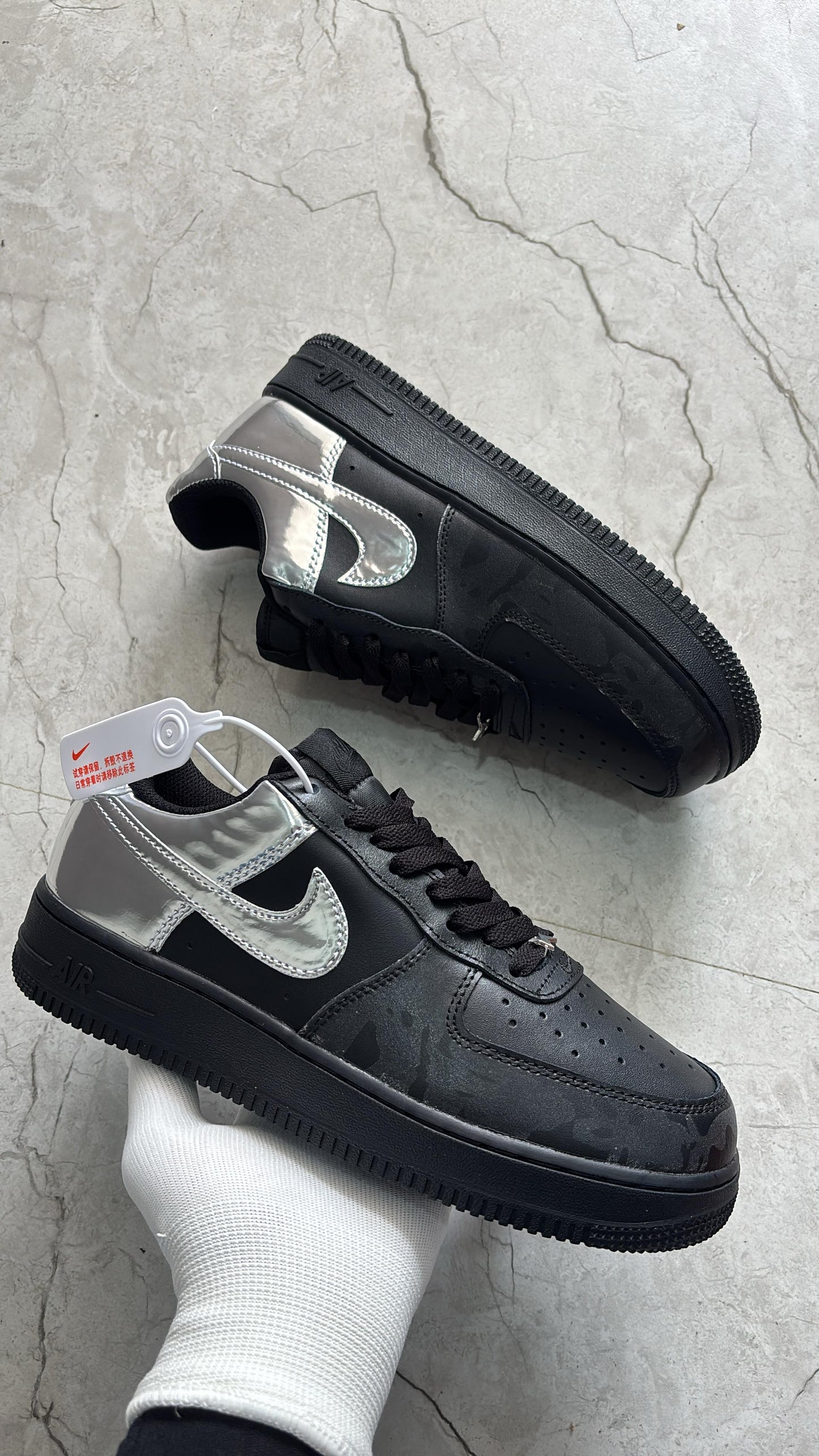 Nike airforce 1 originals metallic black