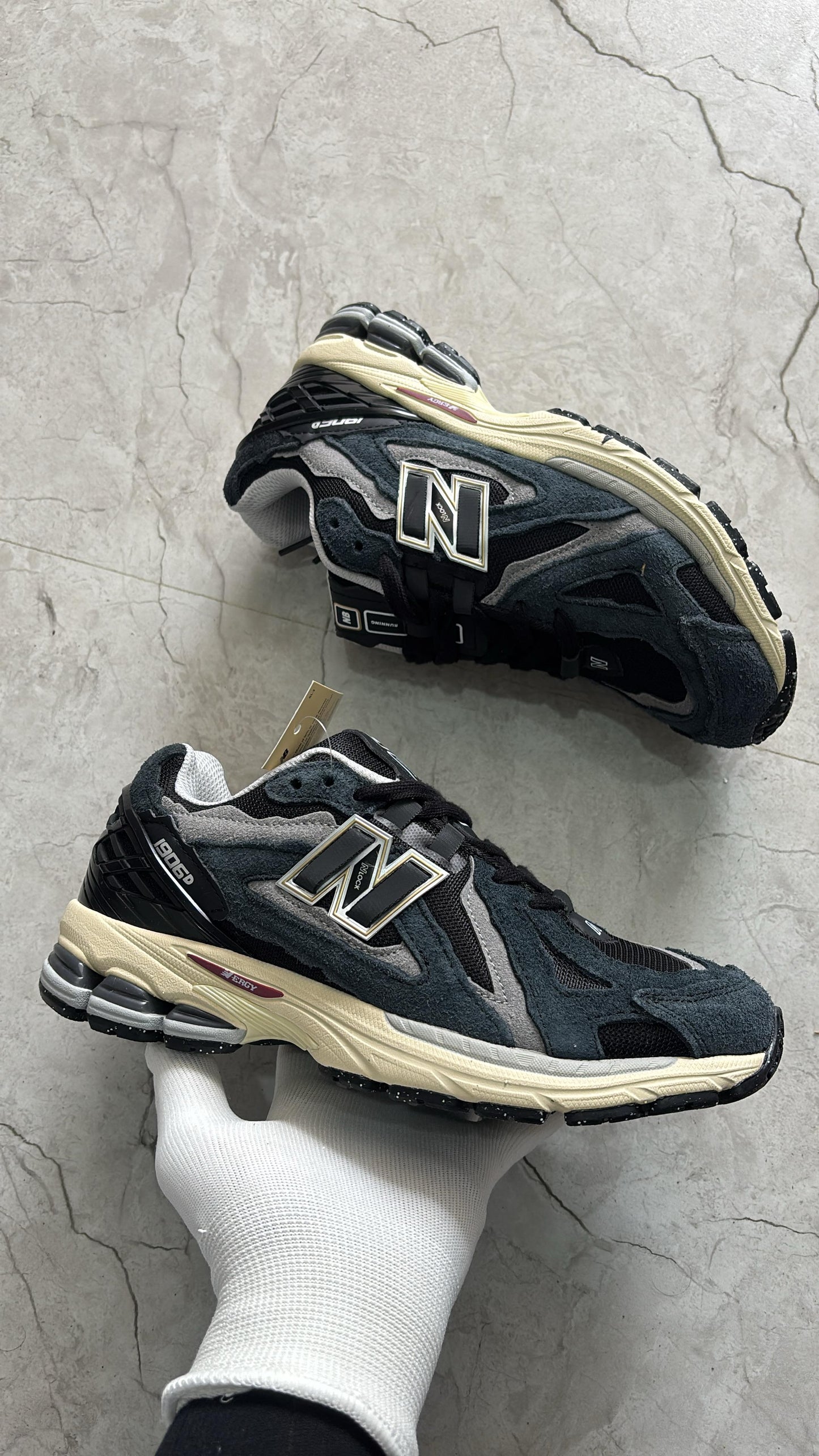 New balance 1906