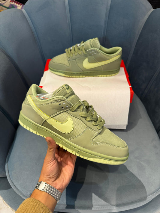 Nike sb dunk aura green