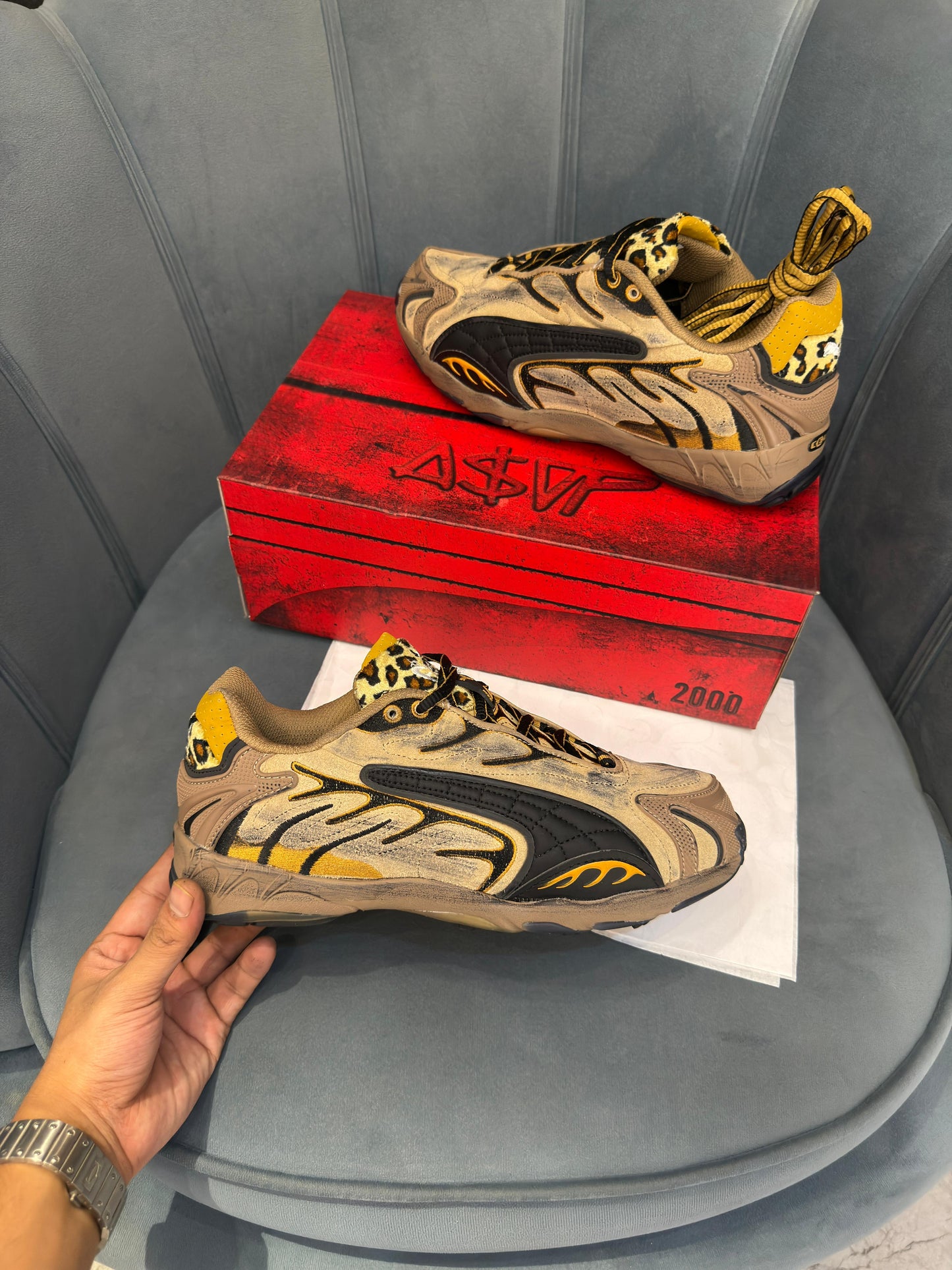 Puma inhale asap beige grey black