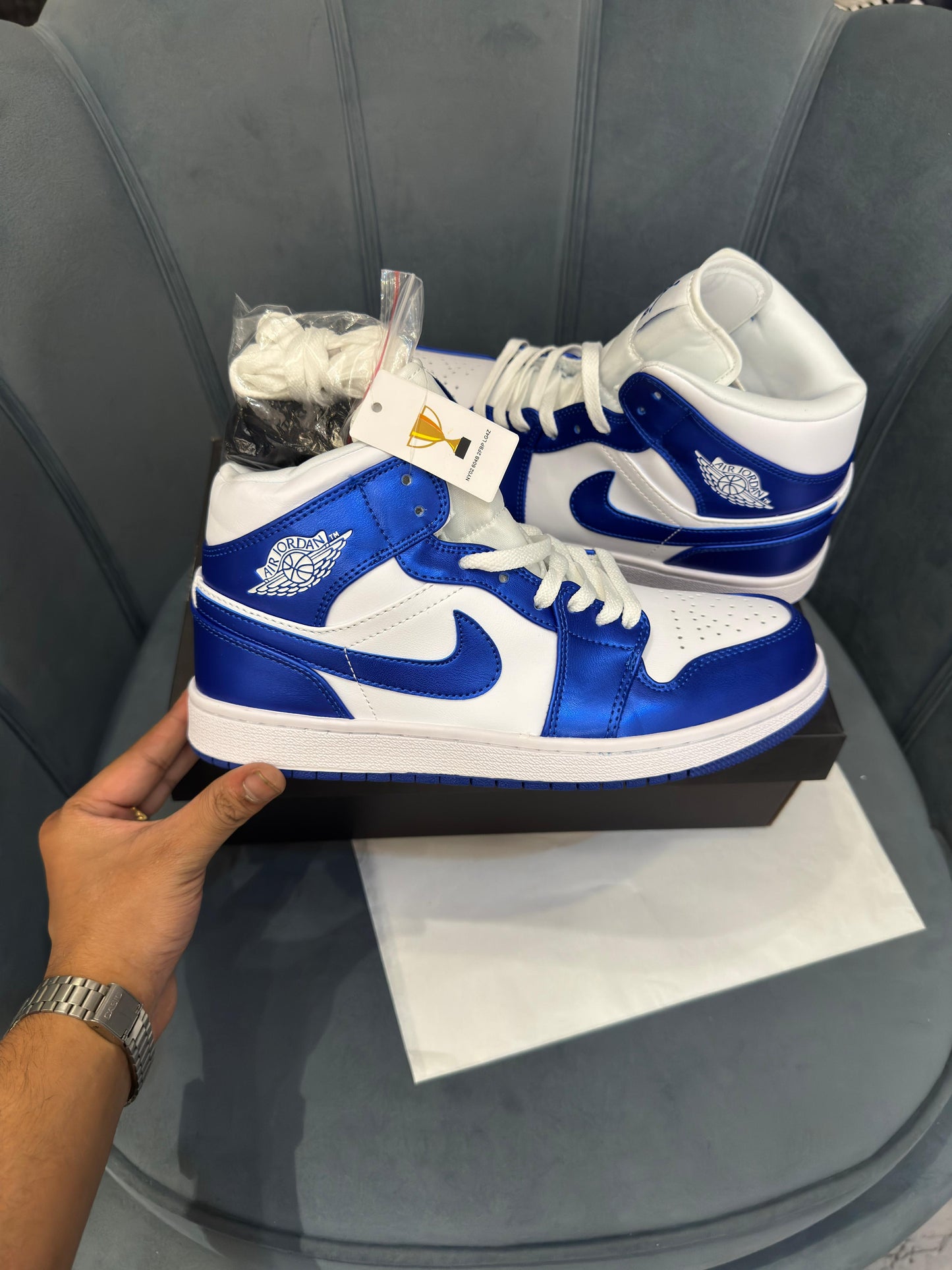 Nike air jordan retro 1 mid Kentucky royal blue