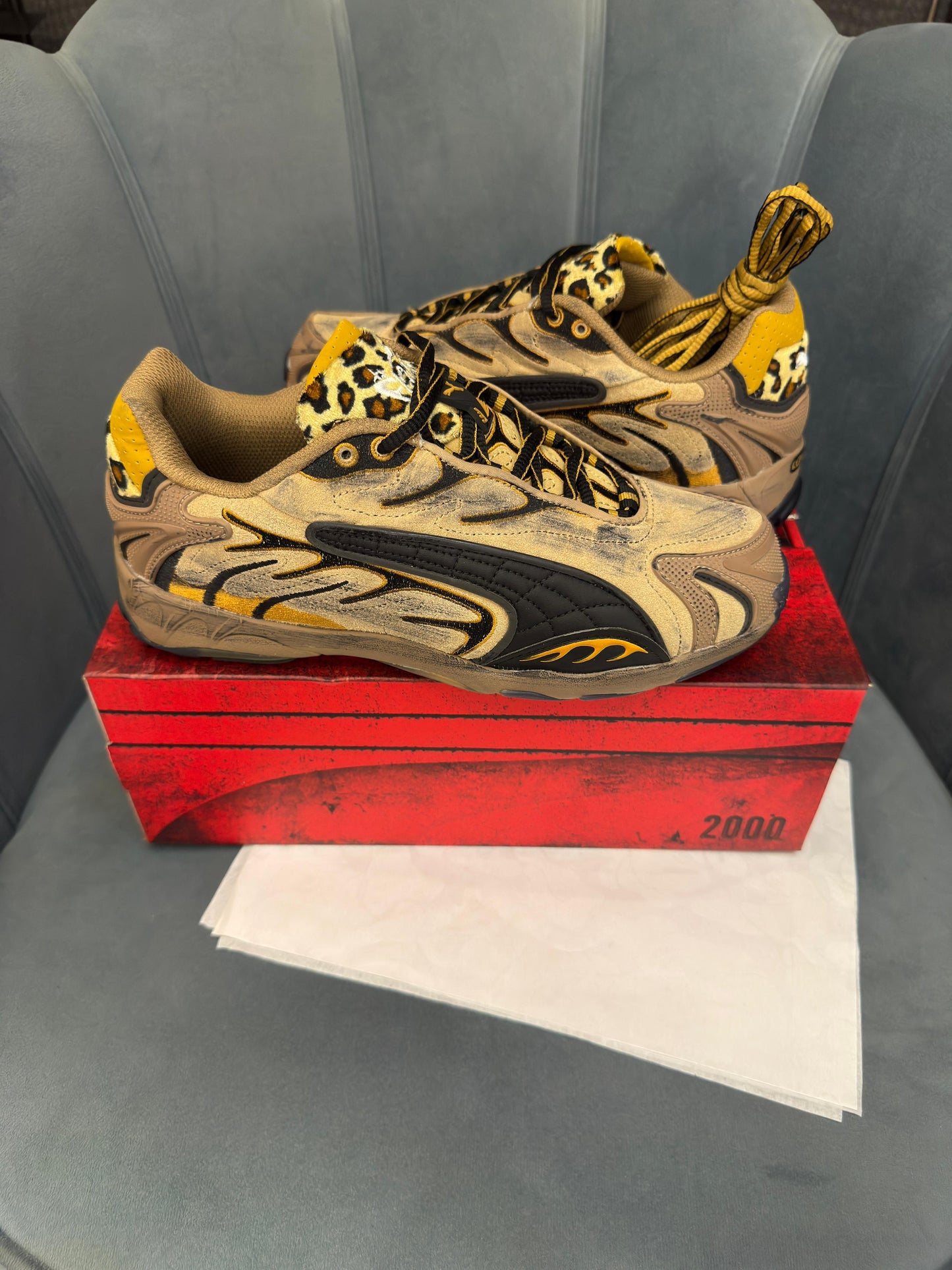 Puma inhale asap beige grey black