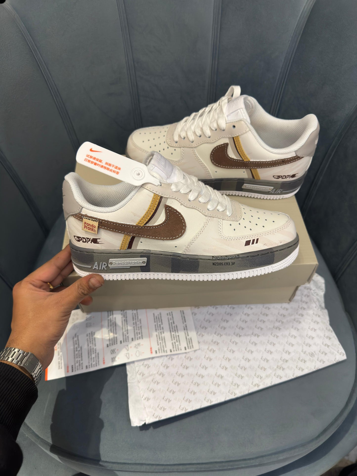 Nike airforce 1 low panda prank