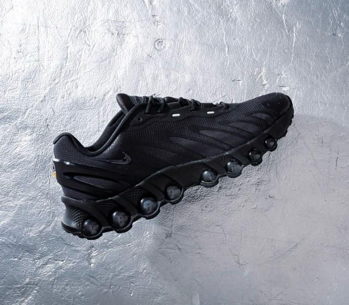 Nike airmax DN8 black red