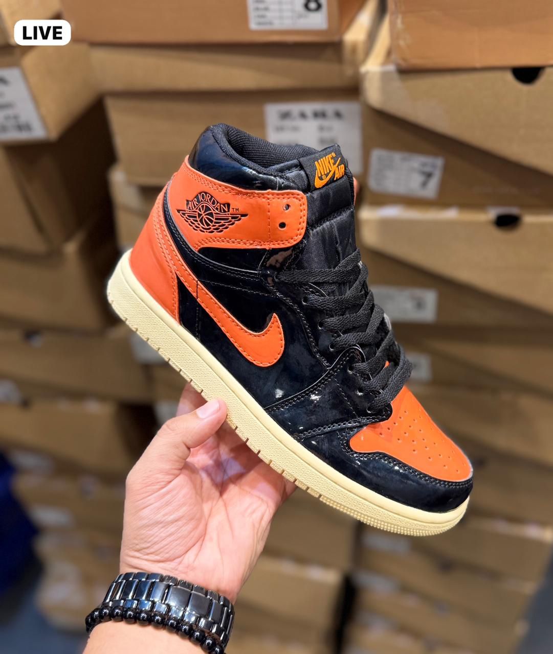 Nike air jordans retro 1 shattered 3.0 patent