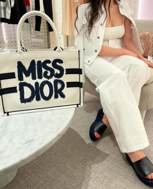 Dior