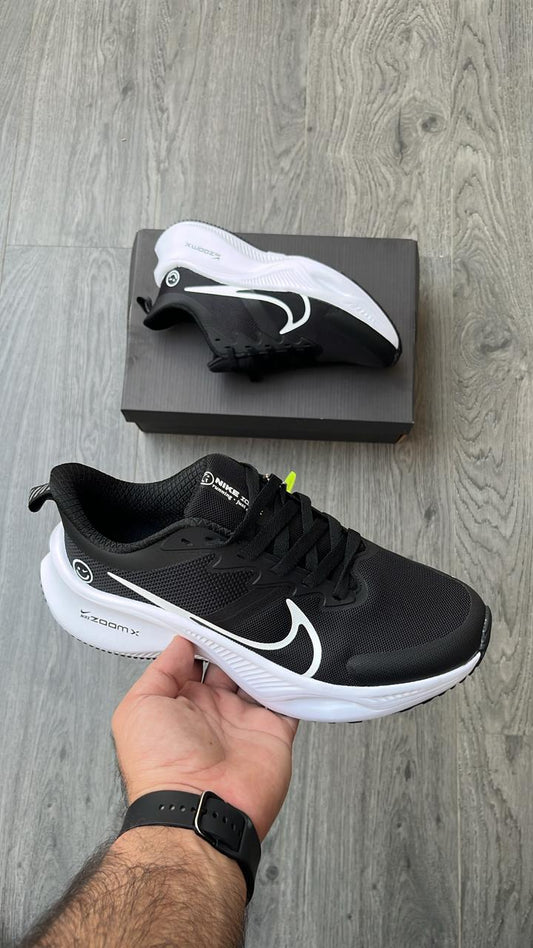 Nike zoom smiley
