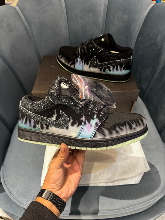 Nike air jordan 1s low haloween black cat