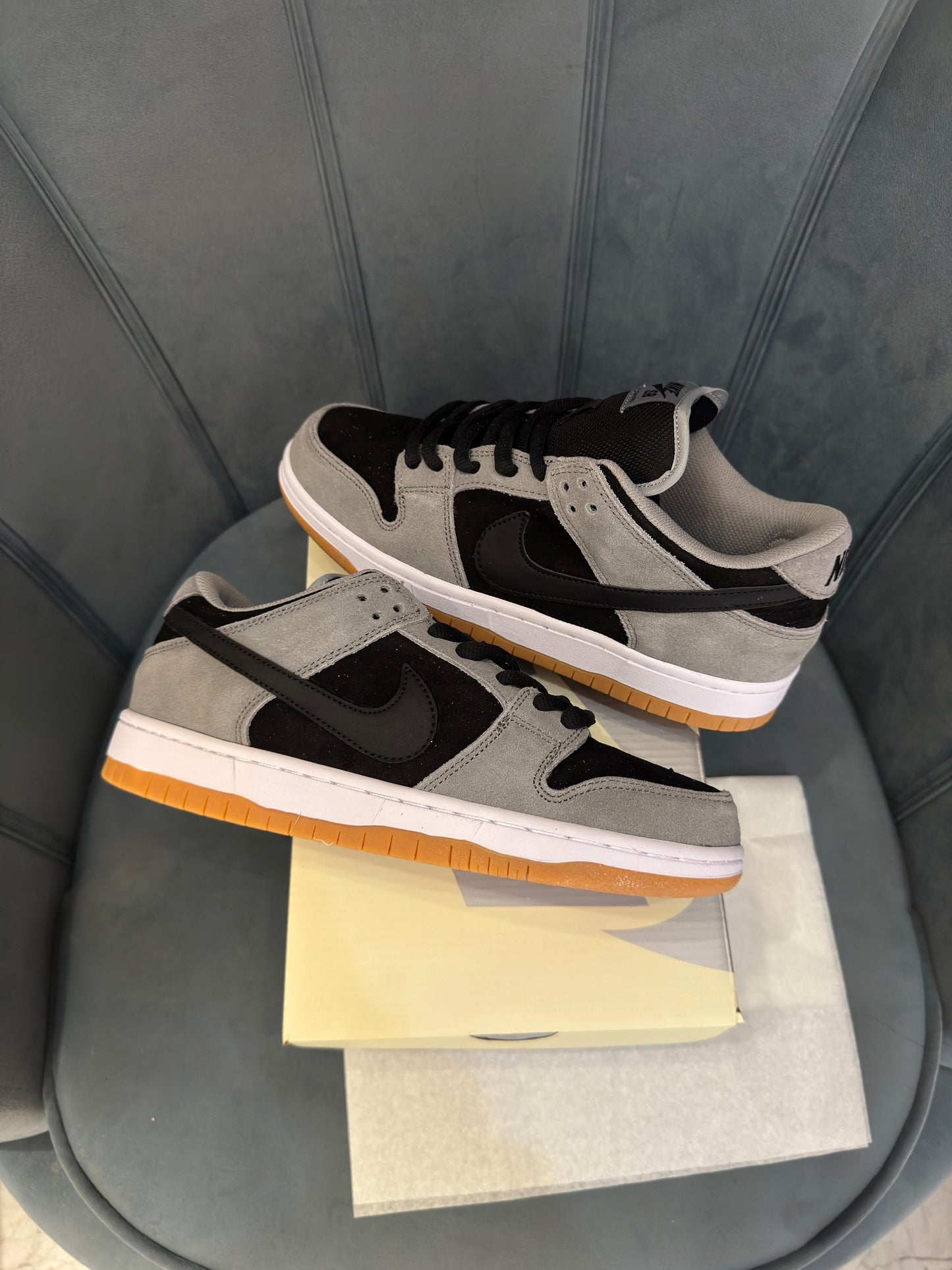 Nike sb dunk dark smoke grey
