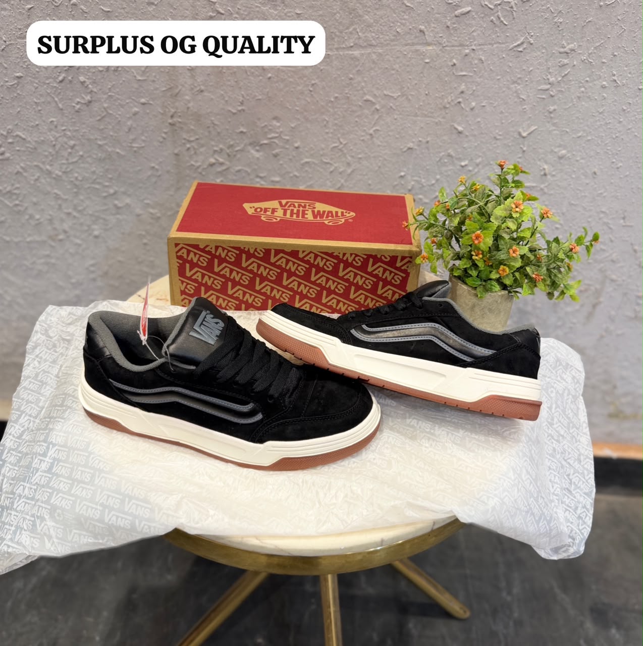 Vans hylane chunky black white