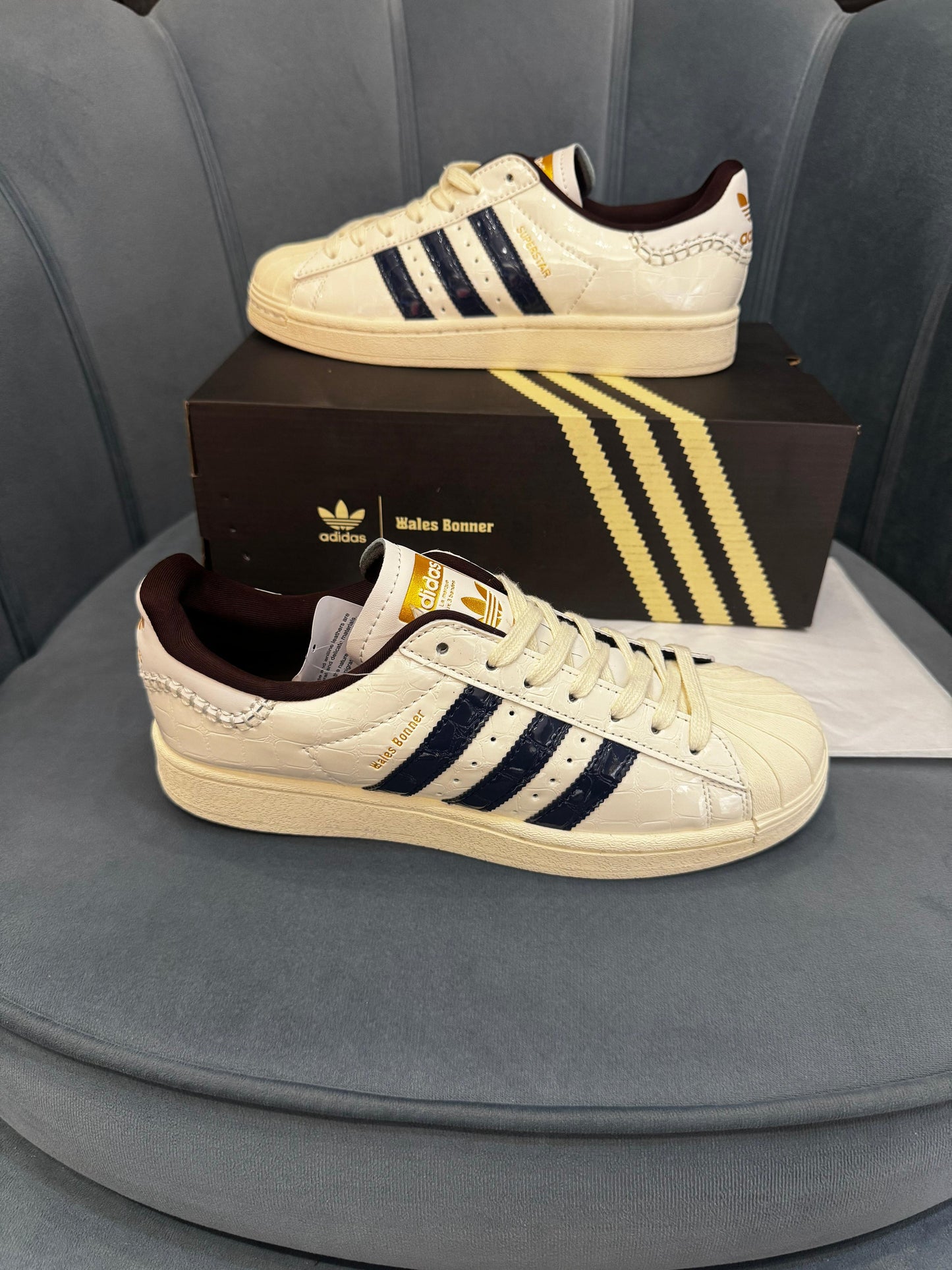 Adidas originals superstar wales boner