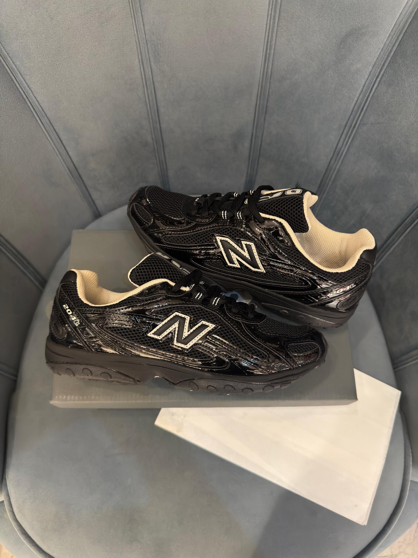 New balance 204L black timberwolf