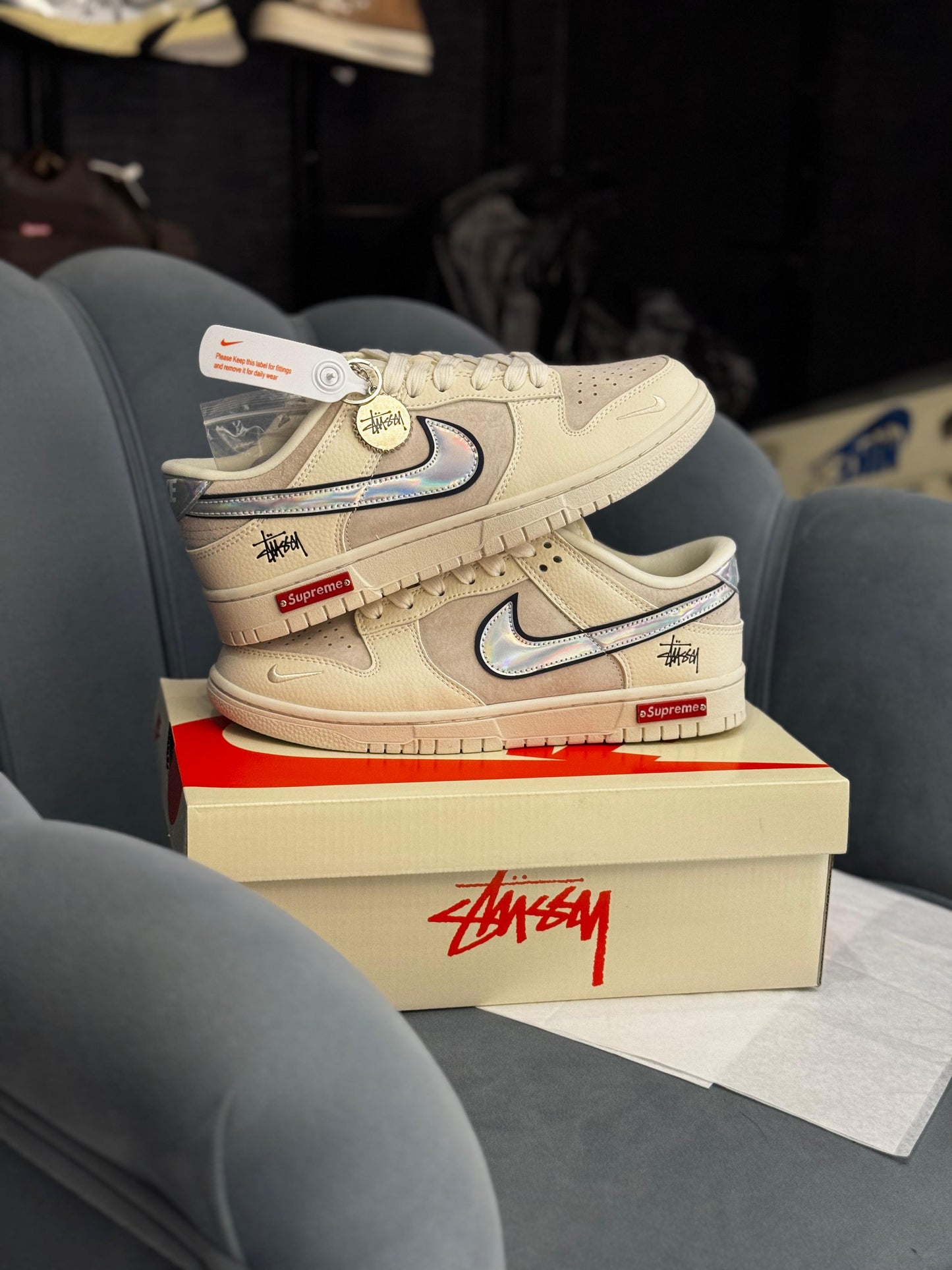 Nike sb dunk x supreme stussy