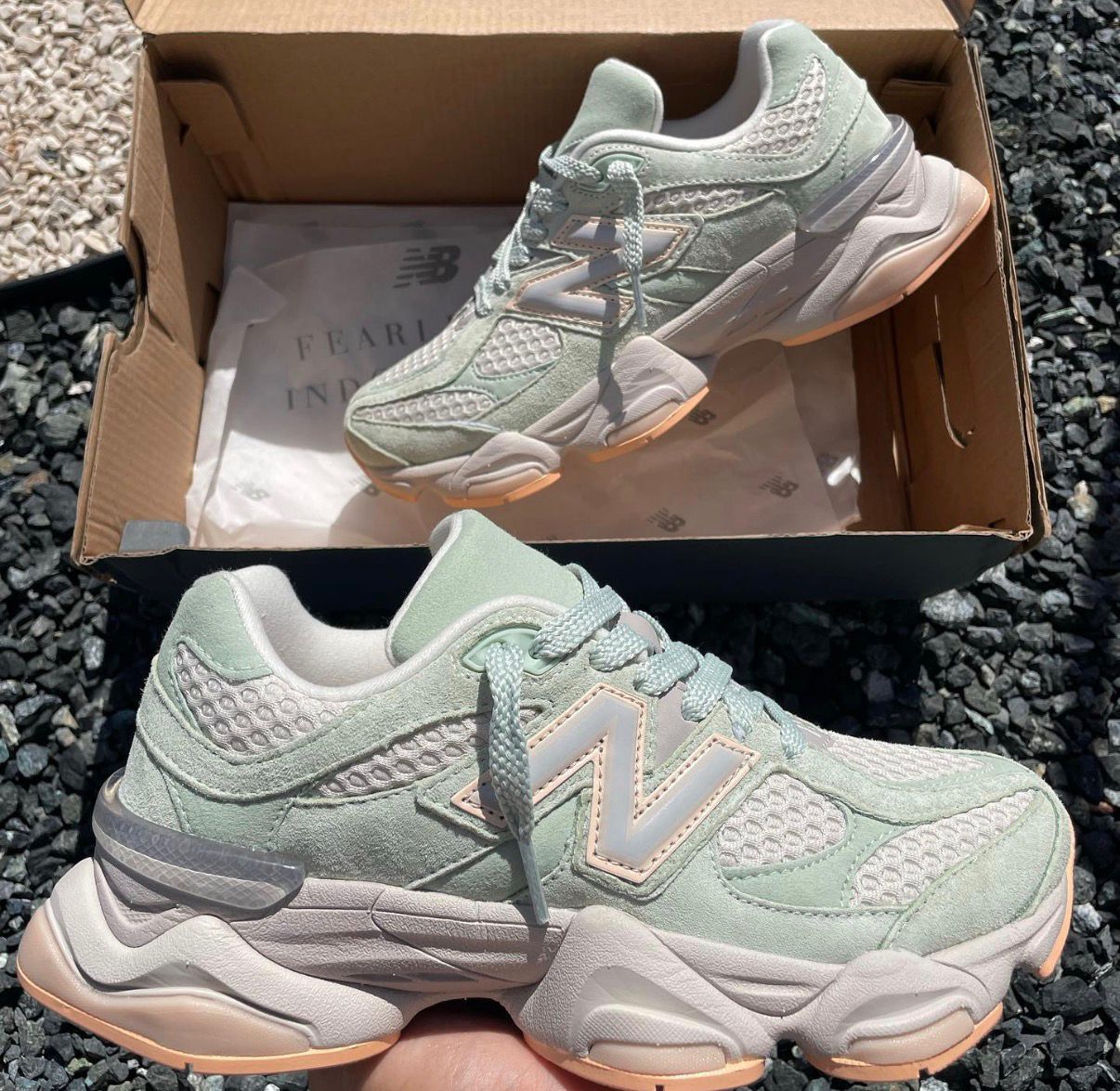 New balance 9060 whitakar moss green