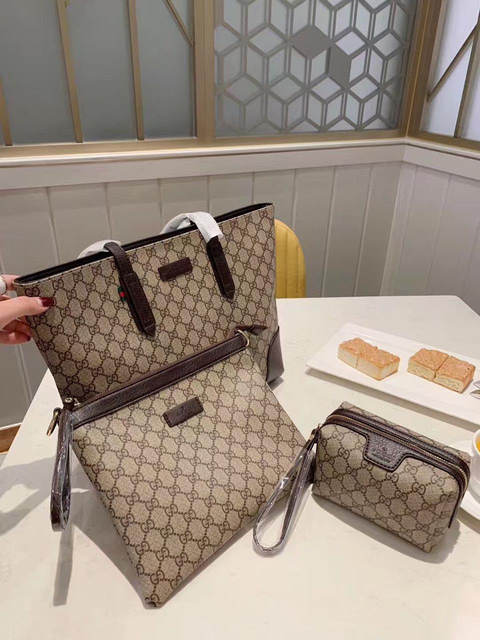 GUCCI