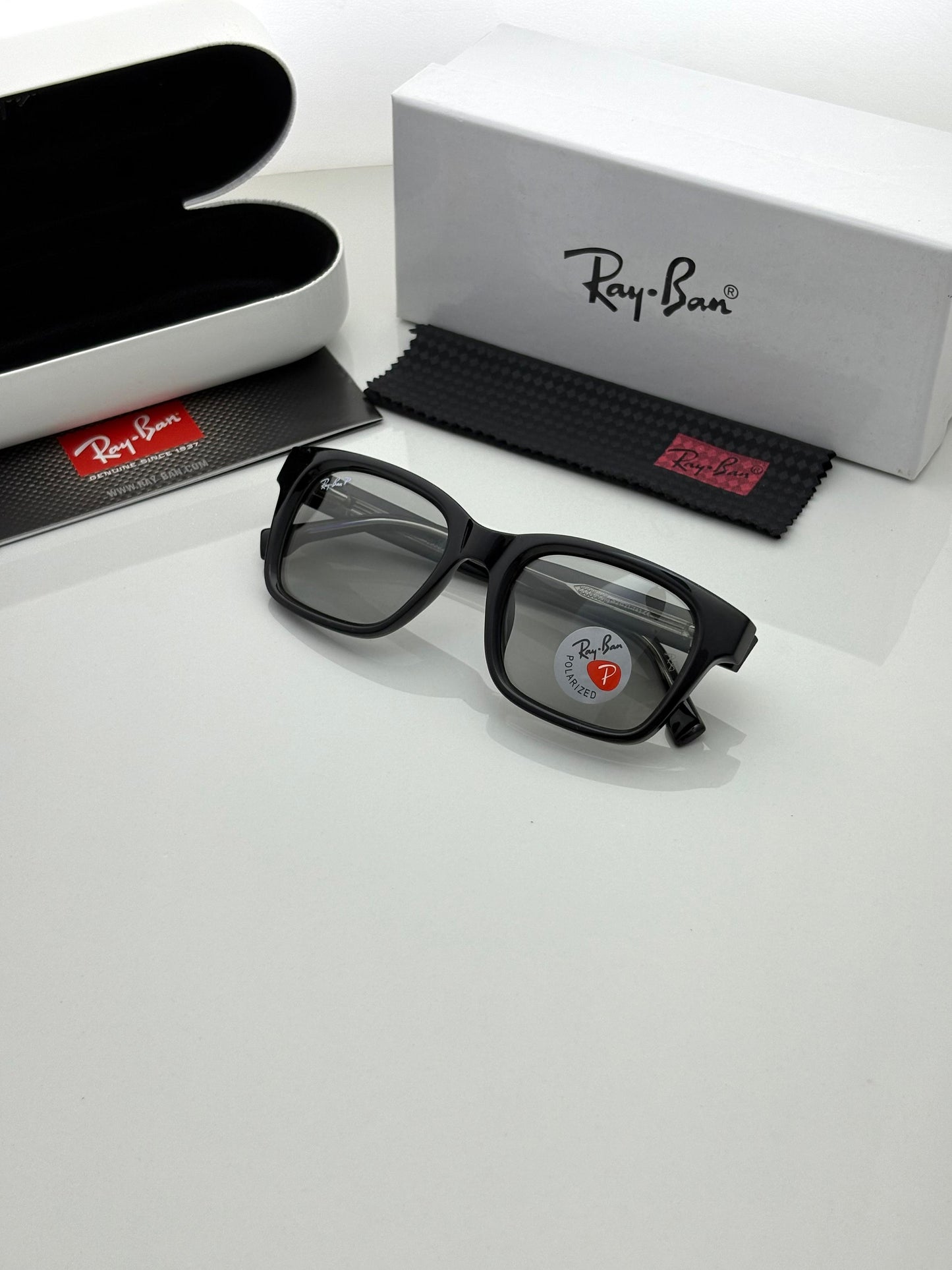 Ray ban