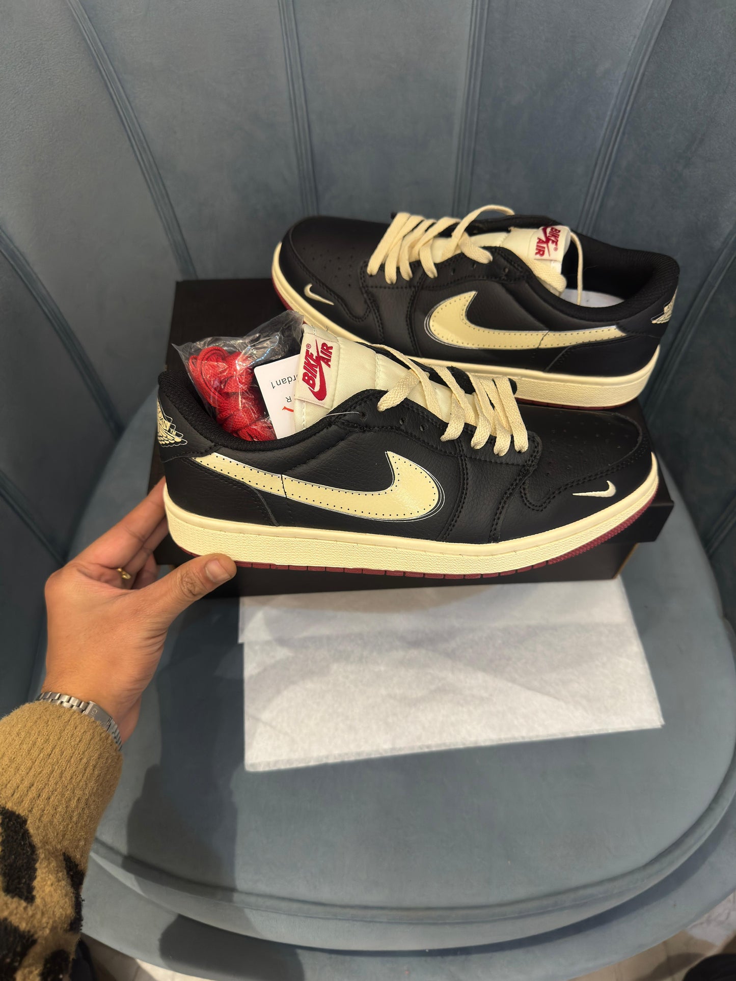 Nike air jordan retro 1 low x nigel sylvester