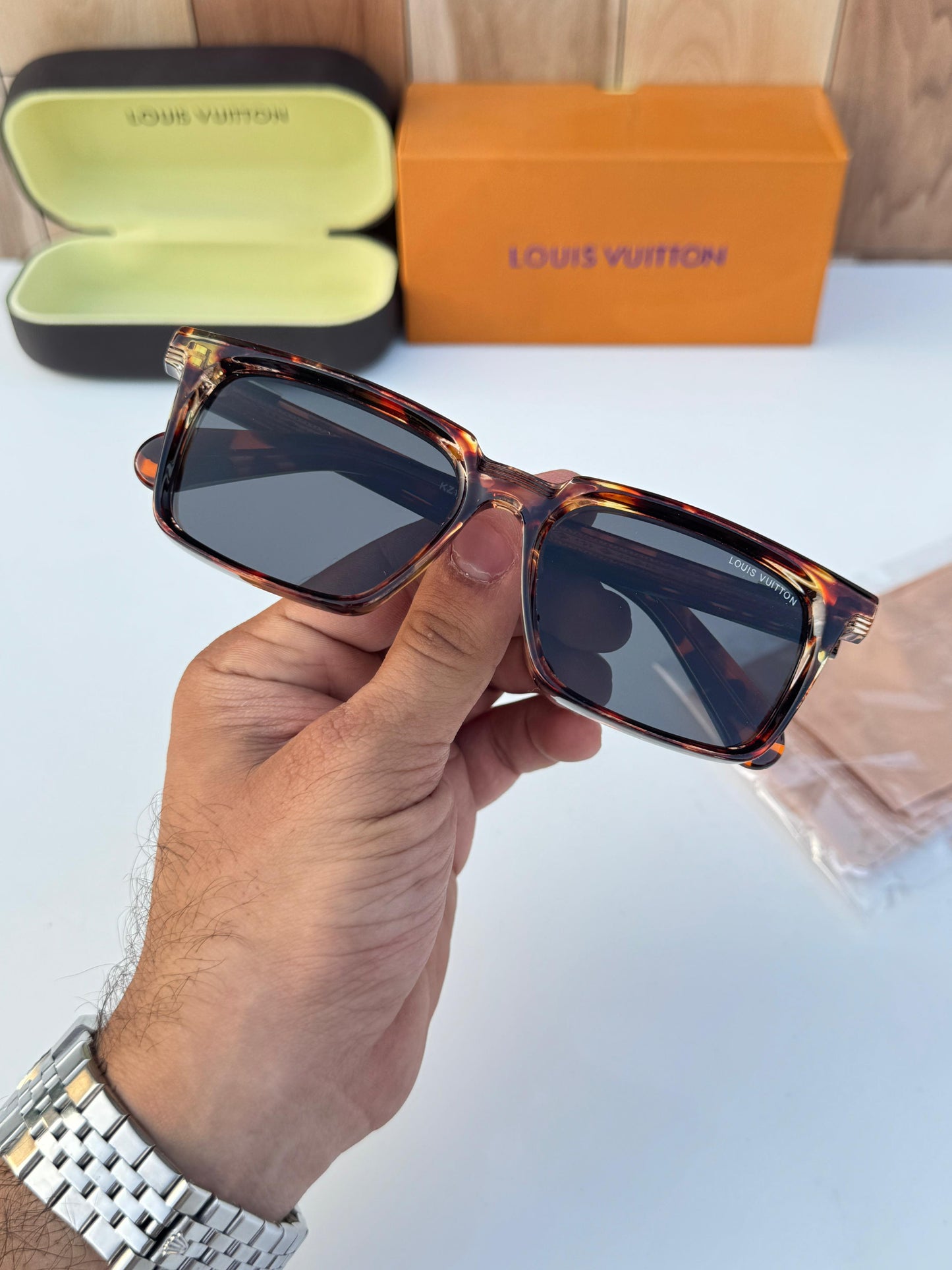 Louis vuitton tiger