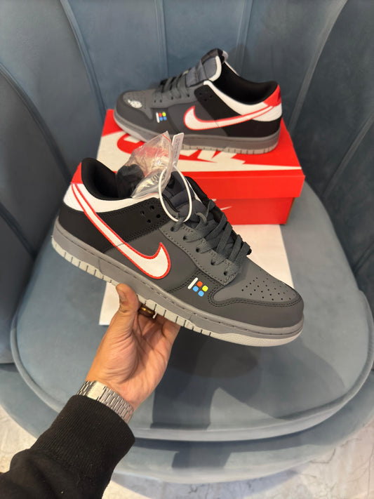 Nike sb dunk supreme 2025