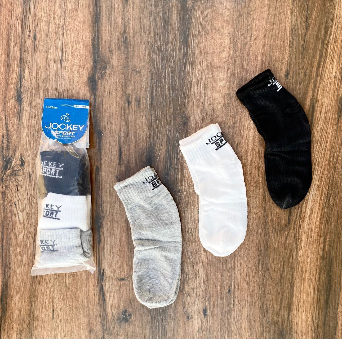 9 pair mixed brand socks