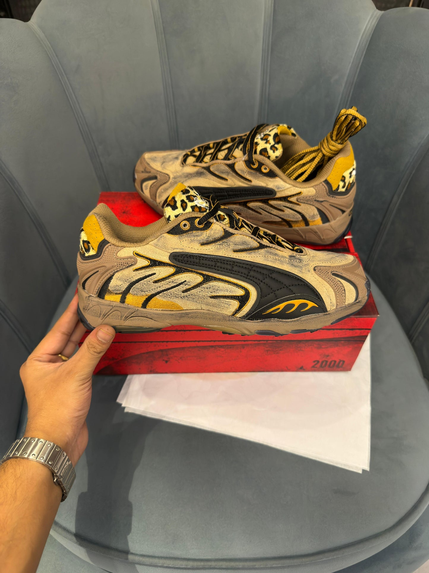 Puma inhale asap beige grey black