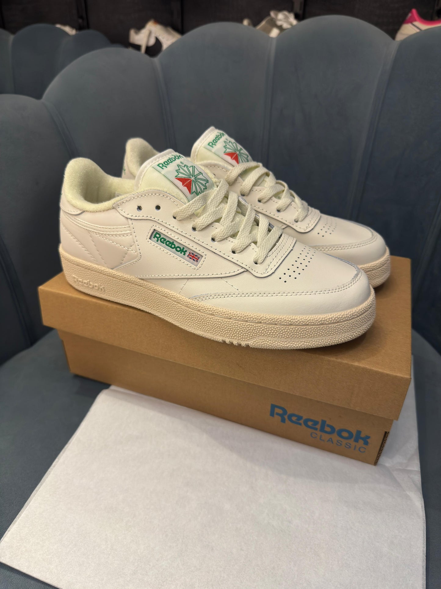 Reebok classic chalk paperwhite