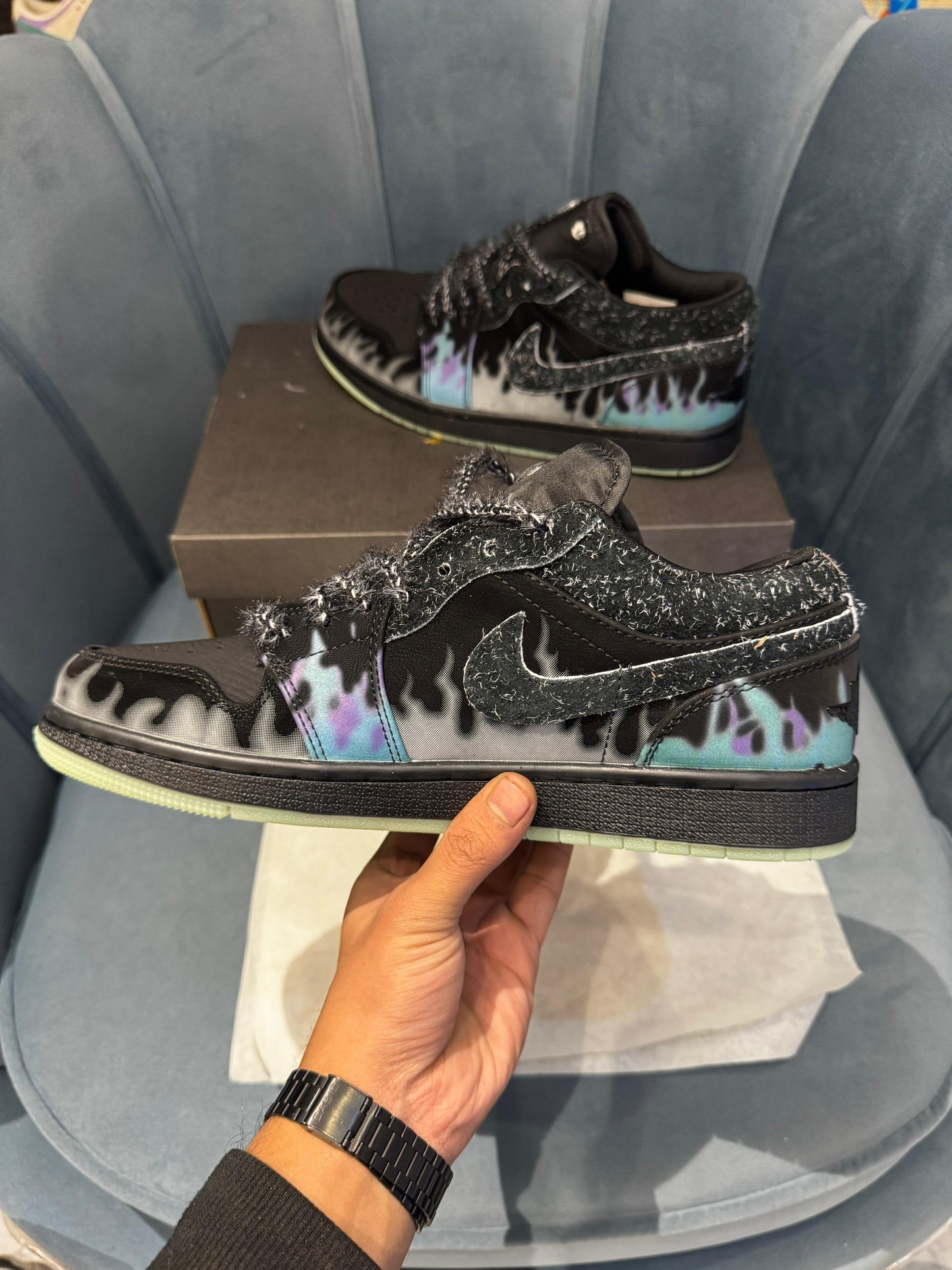 Nike air jordan 1s low haloween black cat