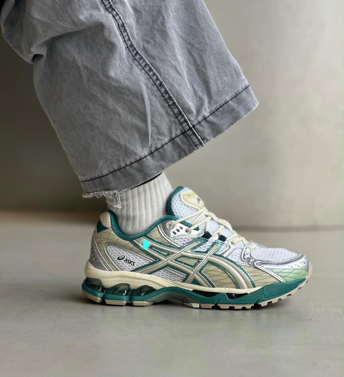 Asics nimbus 10.1 offwhite green