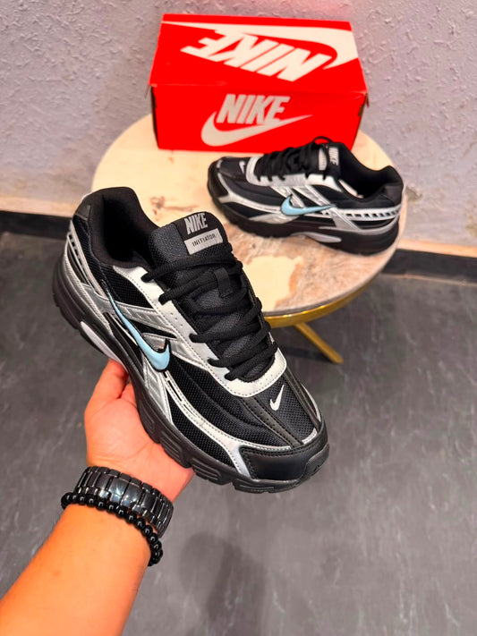 Nike airmax initiator black metallic