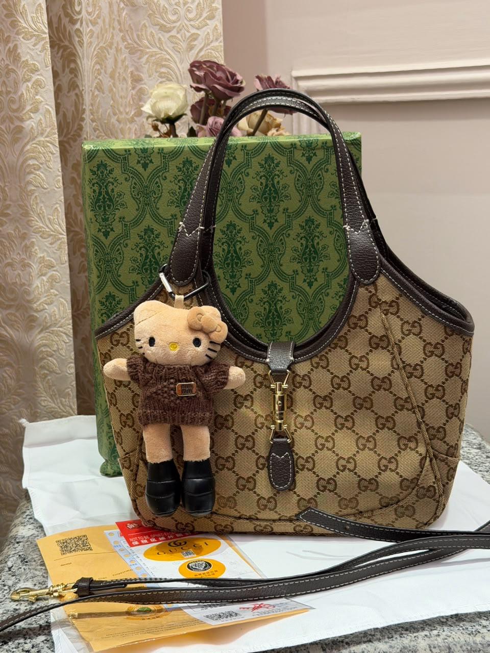 GUCCI