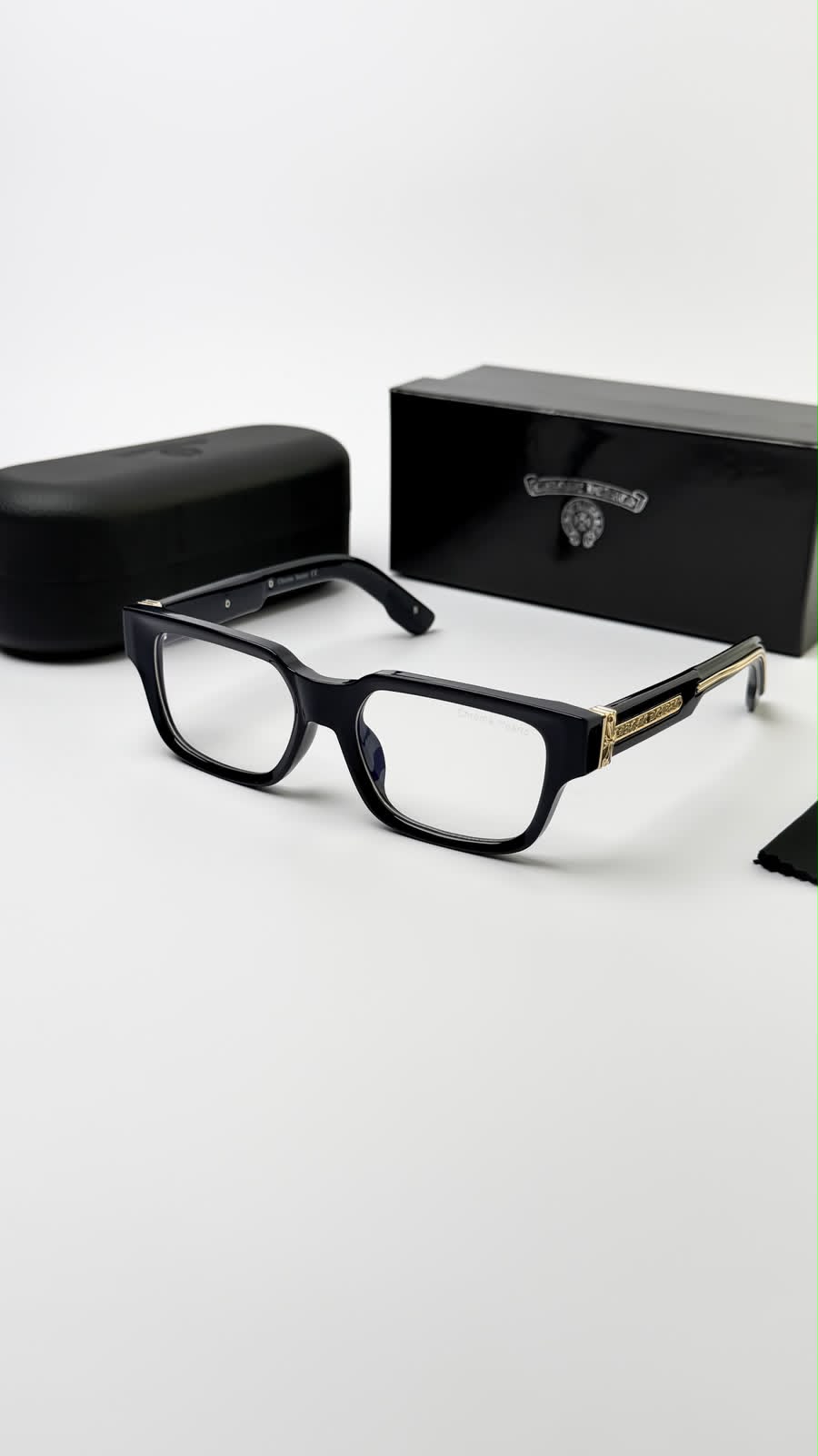 Chrome hearts