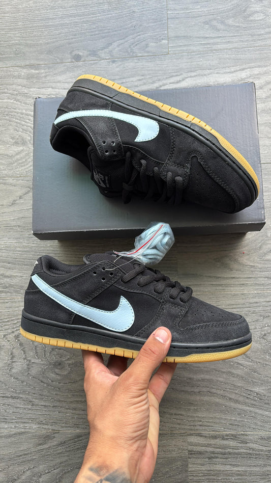 Nike sb dunk suede