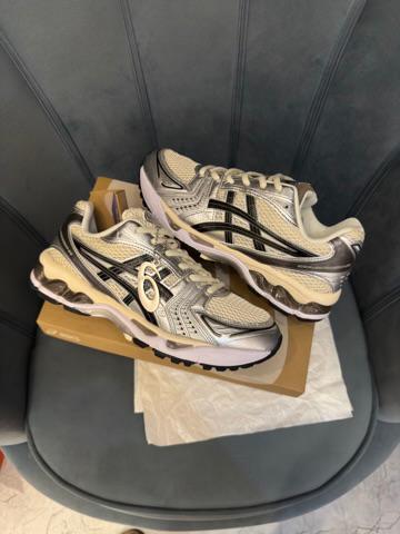 Asics kayano 14 urban