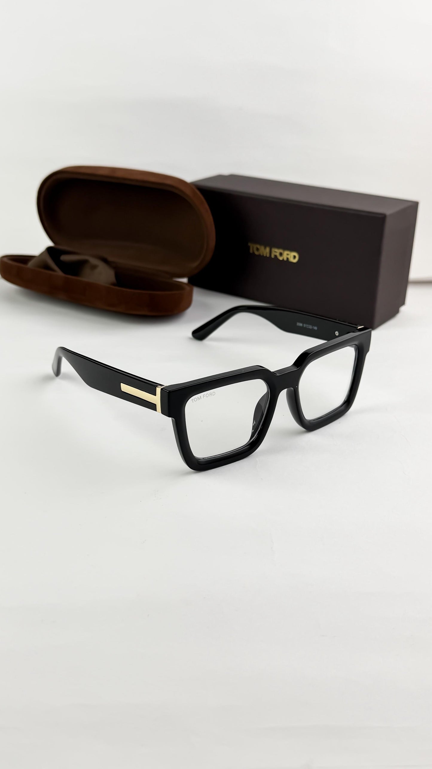 Tomford black plano