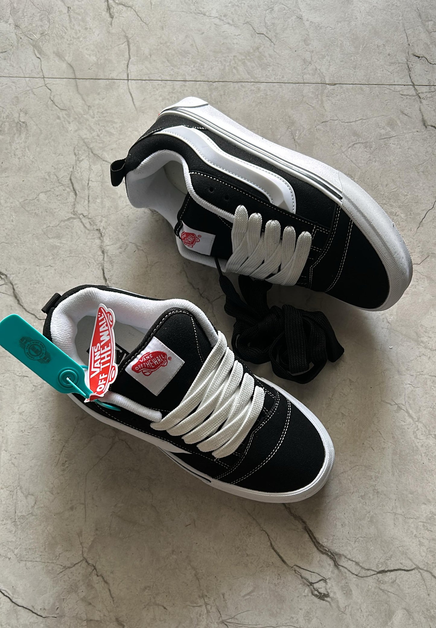Vans off the wall low