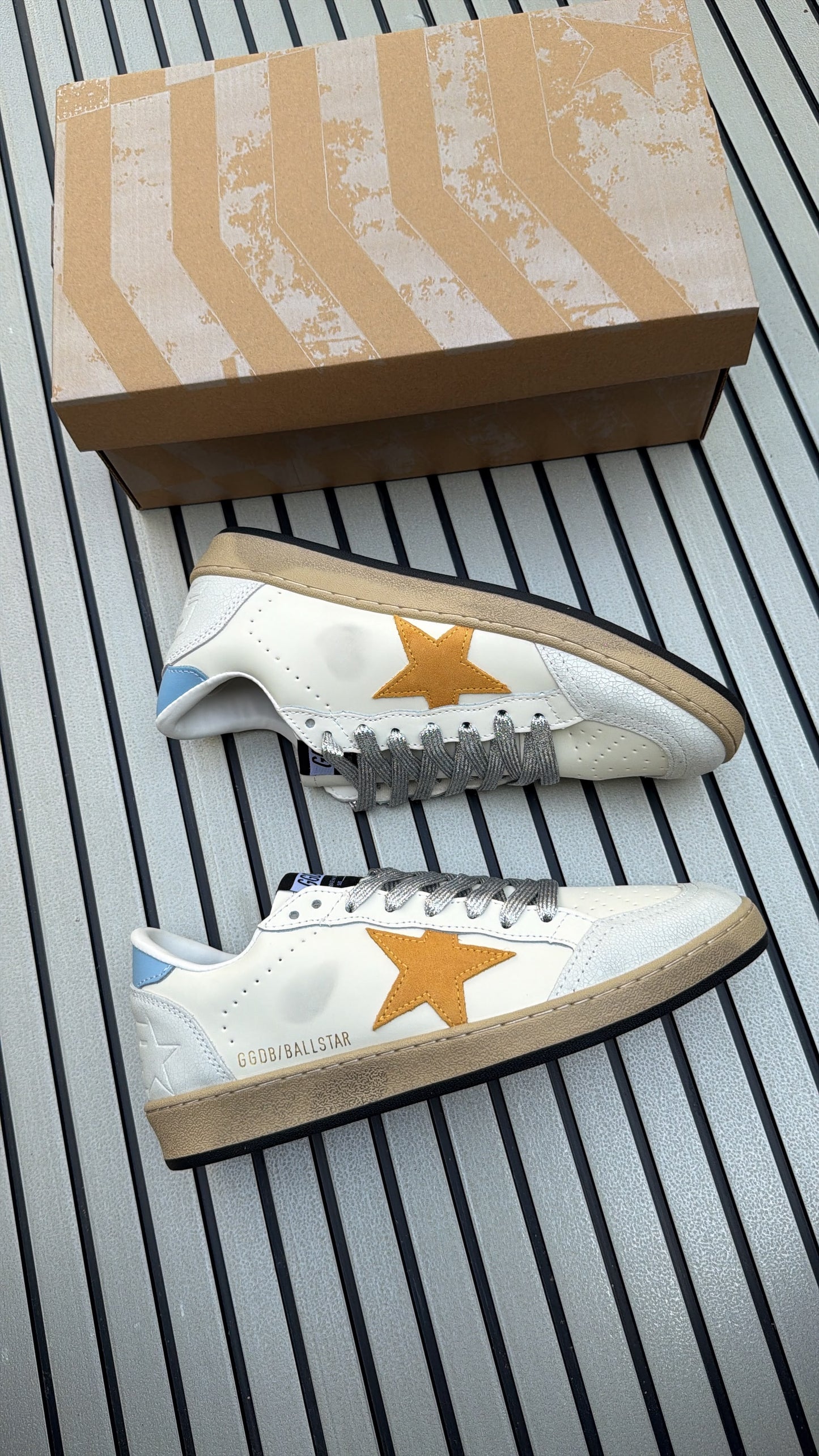 Golden goose ball star