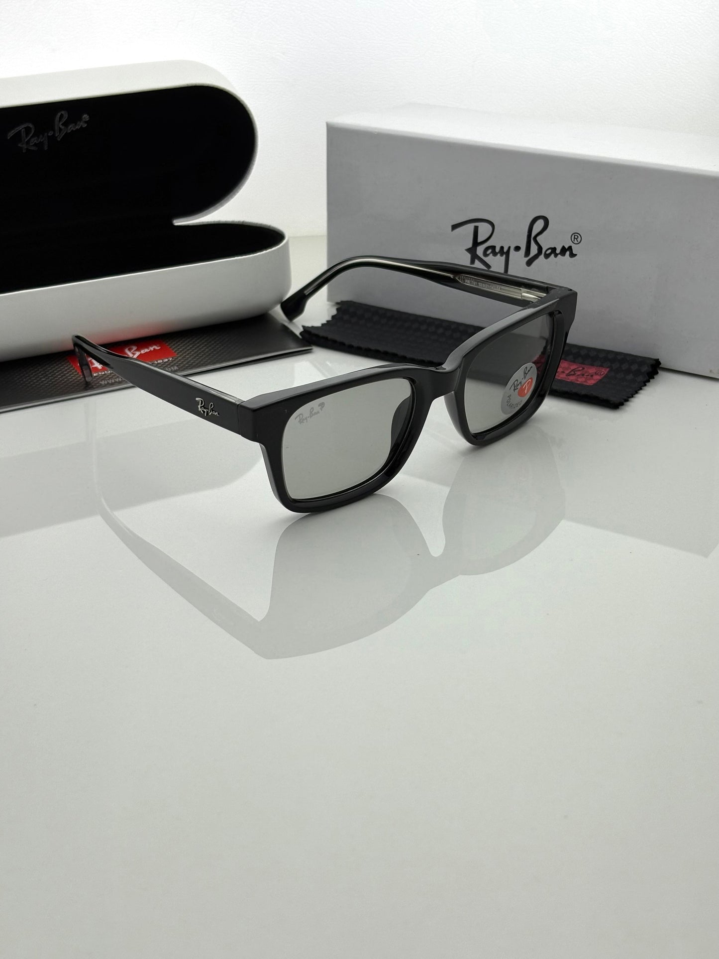 Ray ban