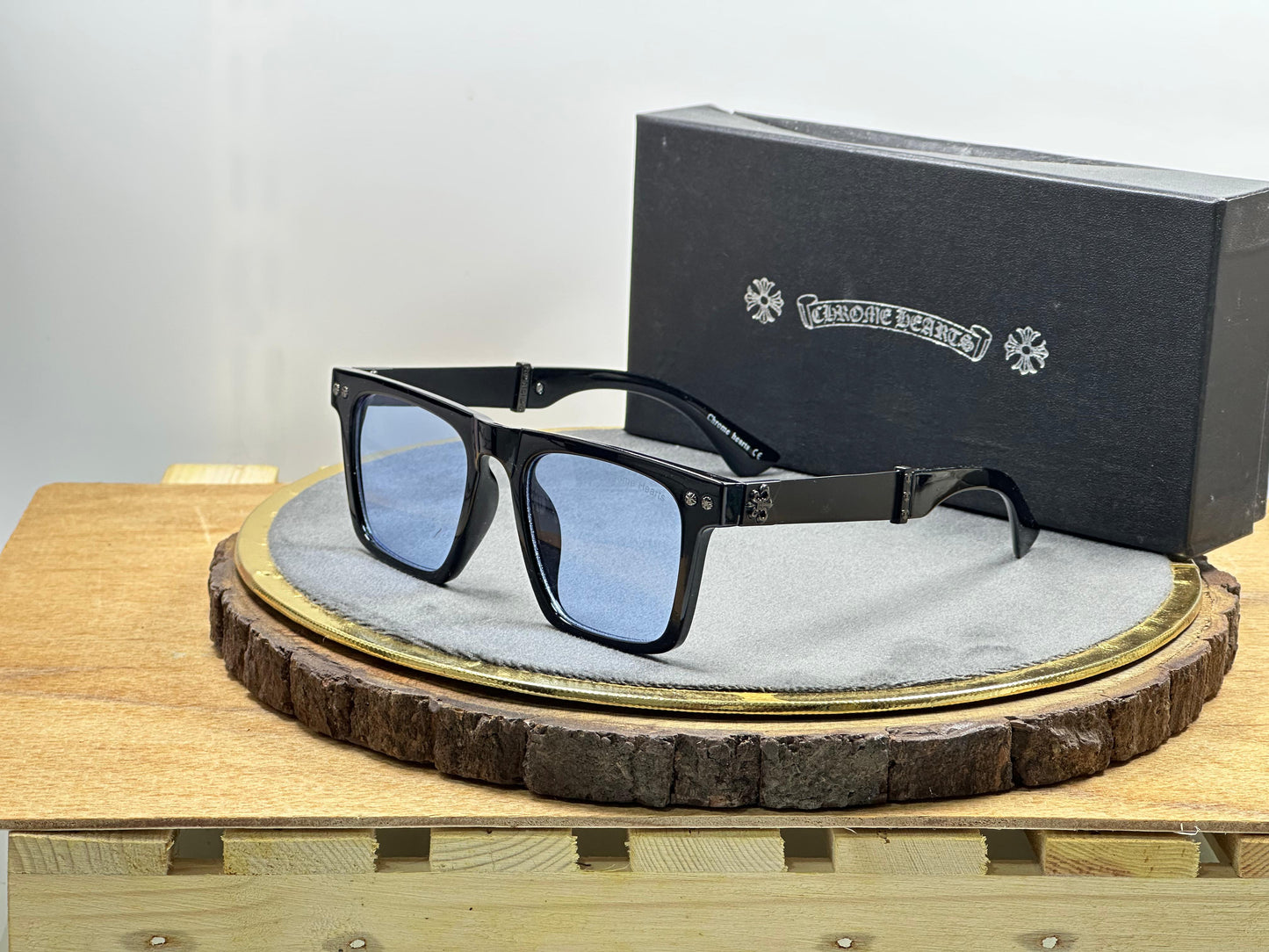 Chrome hearts
